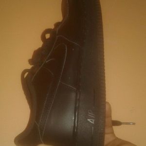 Nike Air Force 1 Low's